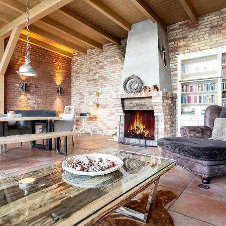 Gut Landleben Holiday home *